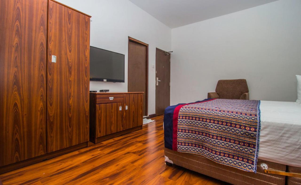 Pearl Royal Hotel, Kolombo Dış mekan fotoğraf