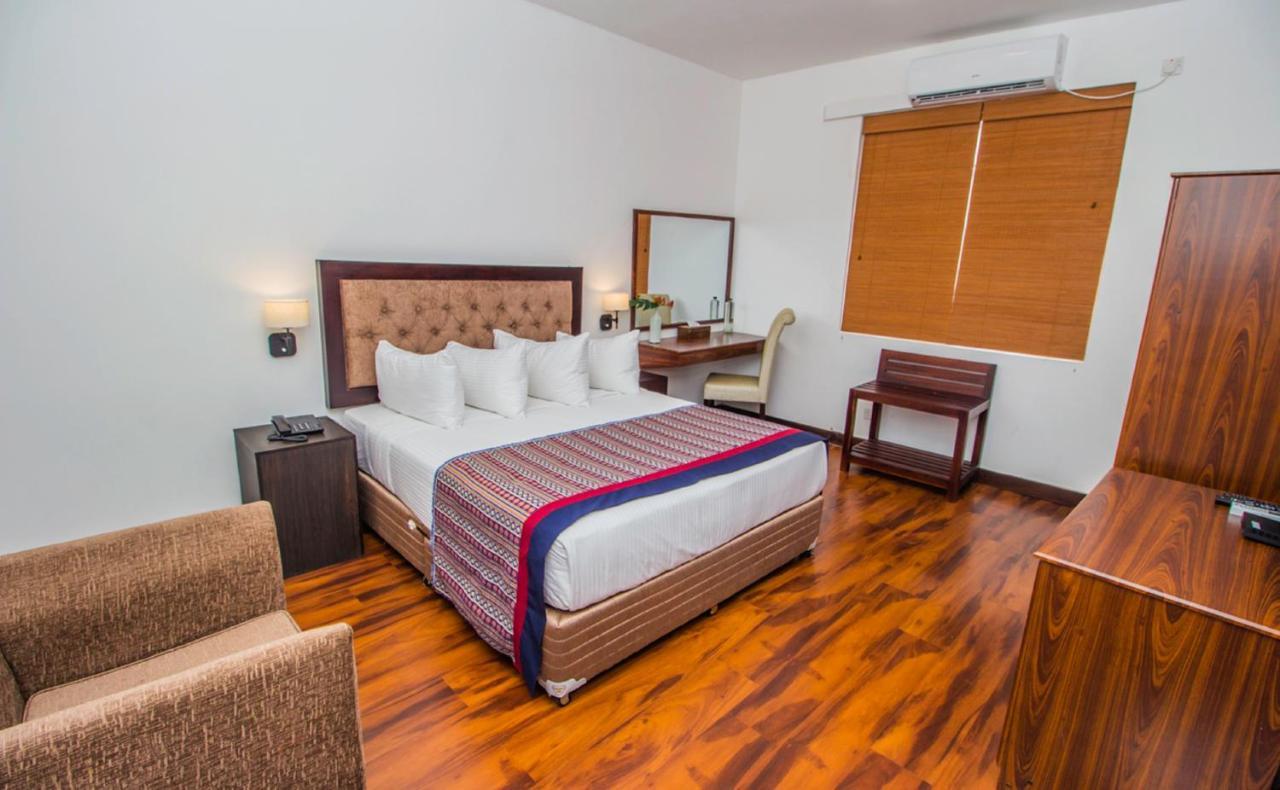 Pearl Royal Hotel, Kolombo Dış mekan fotoğraf