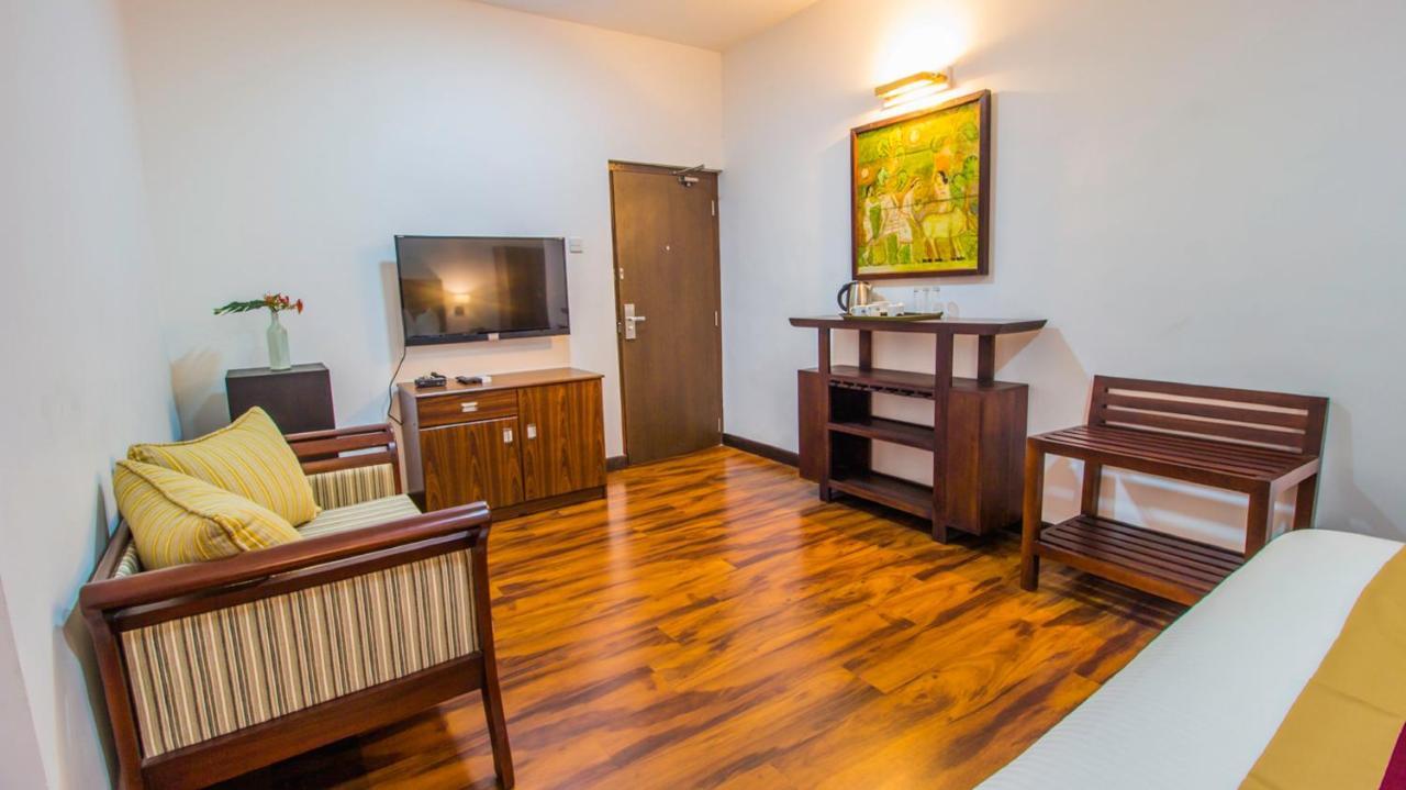 Pearl Royal Hotel, Kolombo Dış mekan fotoğraf